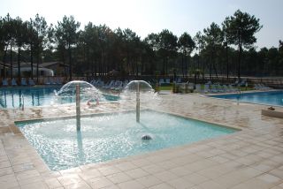 03-Activites-Piscine-008.JPG
